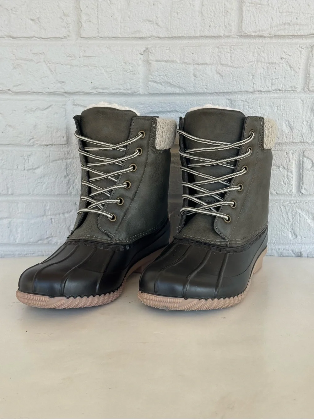Magellan Mid Sweater Duck Boots Women's 8